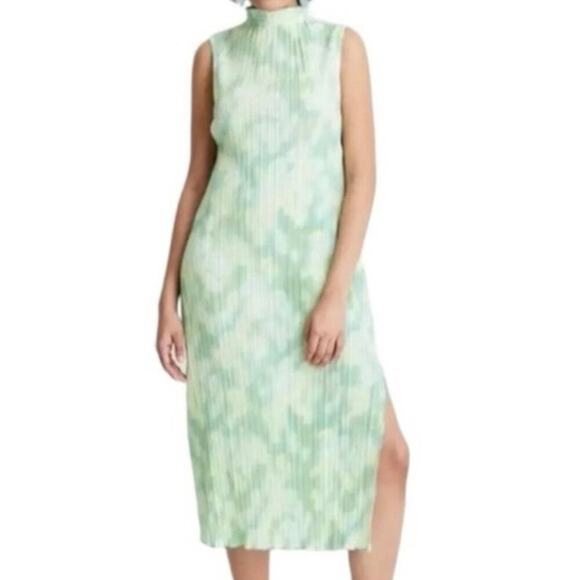 FUTURE COLLECTIVE Plisse Crinkle Midi Dress Sleeveless Green Watercolor - M NWT - Picture 1 of 8